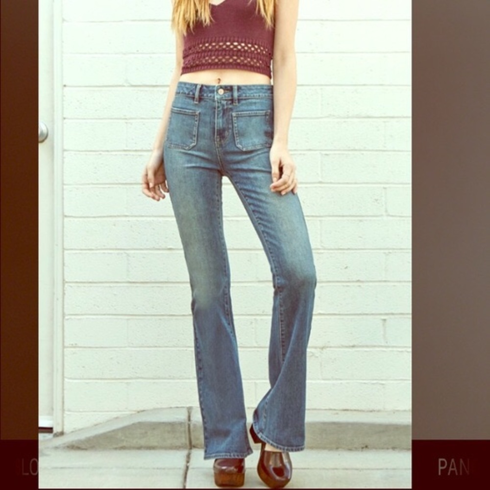 Bullhead high waist flared jeans! Never worn